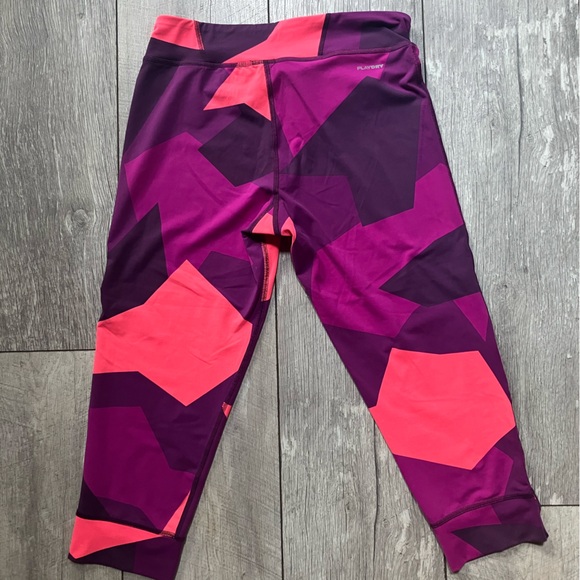 REEBOK One Series Urban Camo Tight Capris Size M - Picture 2 of 8